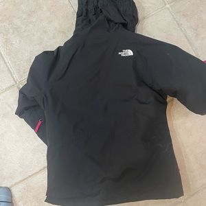 Girls 10/12 north face jacket removable shell